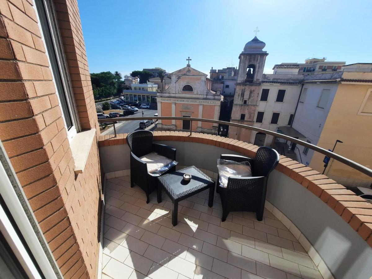 Guest House Tra Cielo E Mare Nettuno Exterior photo