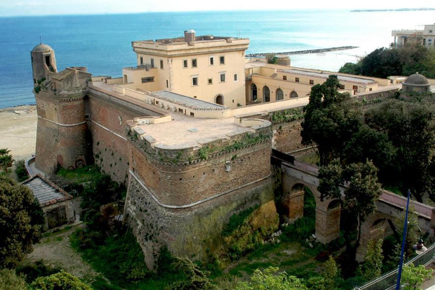Guest House Tra Cielo E Mare Nettuno Exterior photo